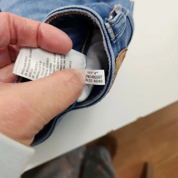 American Eagle Distressed High Rise Jegging Medium Wash Denim Flap Jeans Sz 6R - Picture 12 of 15